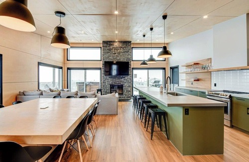 Saint Ferreol les Neiges House | VAIL 12 - Modern 5 bedroom chalet for 18 people with spa