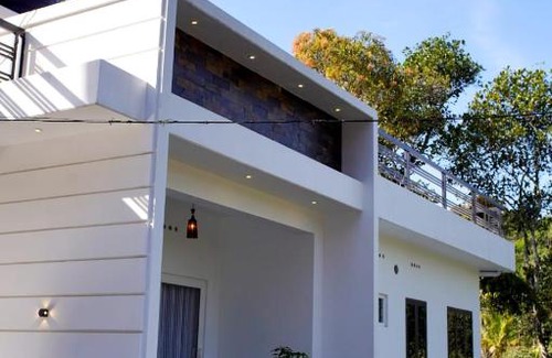 Thekkady Villa | Vaishnavam Double Bedroom Villa