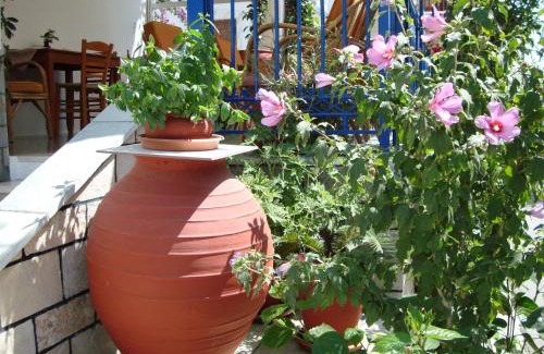 Old Town Naxos Hotel | Vakhos