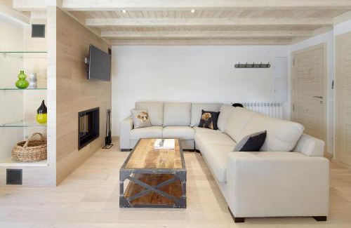 Baqueira Apartment | Val de Ruda Luxe 53 by FeelFree Rentals