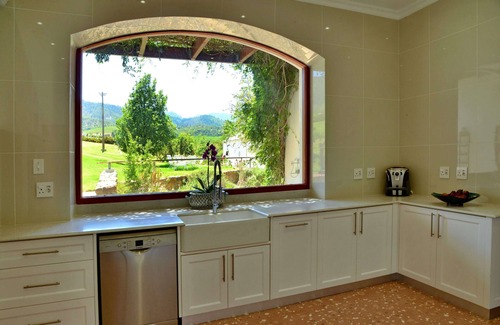 Drakenstein House | Val Du Charron Wine & Leisure Estate