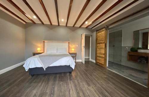 Paarl House | Val Mor country house