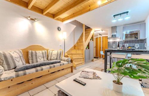Val-Thorens Apartment | Val Thorens heart of resort Ski charm & comfort