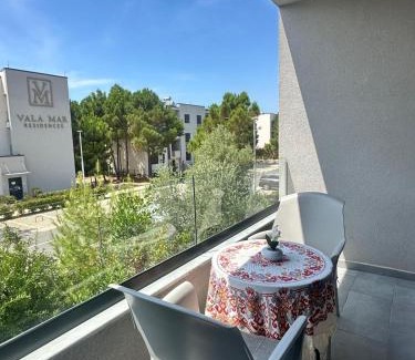 Qerek Apartment | Vala Mar Residence Shima