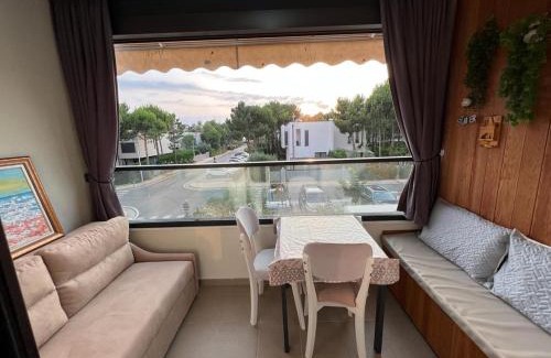 Qerek Apartment | Vala mare rezidenc
