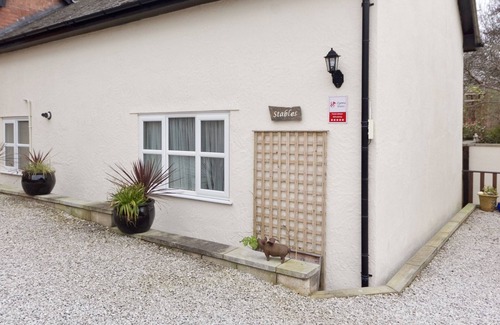 Prestatyn House | Vale View Cottages - The Stables Cottage 5 Star. Near beach & town, Pets welcome