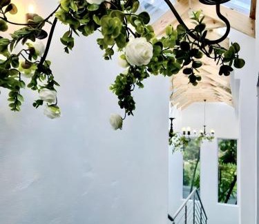 Greater Johannesburg Metropolitan Area Villa | vale villa banquet hall & Accommodation