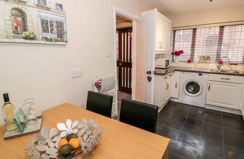 City Centre Cottage | Valentines Cottage