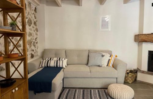 Sinarades Apartment | Valeria’s Apartments