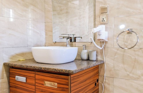Antananarivo Avaradrano Hotel | Valiha Hotel