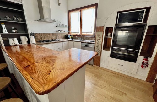 White Gum Valley House | Valley Cottage a beautiful 3 bedroom house