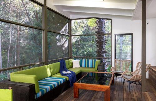 Mollymook Beach House | Valley Cottage