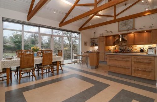 Melton House | Valley Farm Cottage