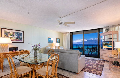 Kahana Hotel | Valley Isle 708 by Coldwell Banker Island Vacations