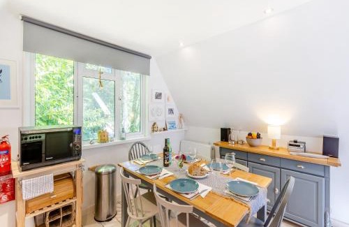 St. Ann's Chapel House | Valley Lodge - Uk49228