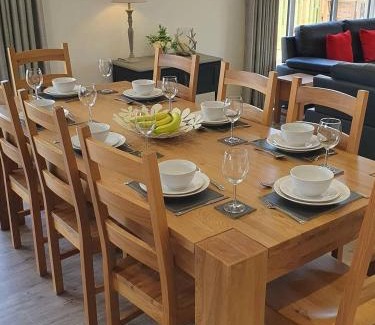 Rothbury House | Valley View Cottage