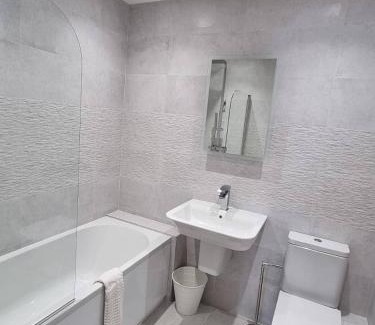 Rothbury House | Valley View Cottage