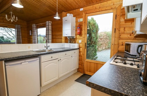 Rhayader Cottage | VALLEY VIEW, pet friendly, character holiday cottage in Rhayader