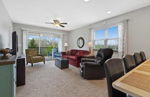 Branson House | Valley View Retreat - Holiday Hills Branson Golf Resort Outdoor Pools