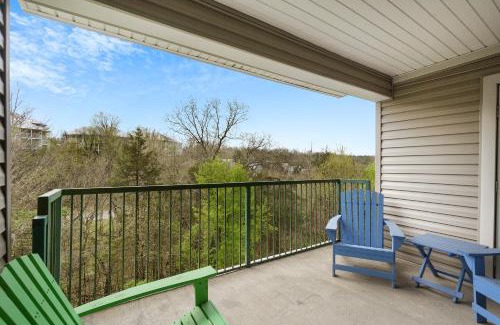 Branson House | Valley View Retreat - Holiday Hills Branson Golf Resort Outdoor Pools