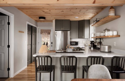 Sleepy Hollow Ski Chalet | Valley Views, Hot Tub, Deck, Screened Porch & WiFi