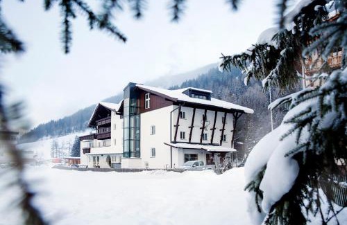 Sankt Anton am Arlberg Hotel | Valluga Hotel