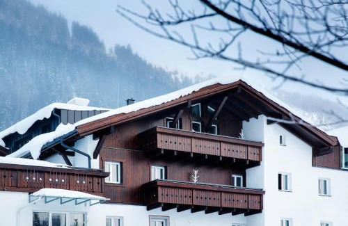 Sankt Anton am Arlberg Hotel | Valluga Hotel