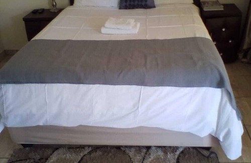 Lichtenburg Bed & Breakfast | Valotone 2 Bed and Breakfast