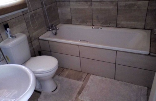 Lichtenburg Bed & Breakfast | Valotone 2 Bed and Breakfast