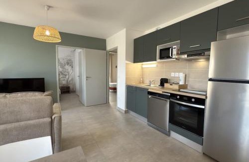 Serignan Apartment | Valras-Loc Naia cosy avec piscine