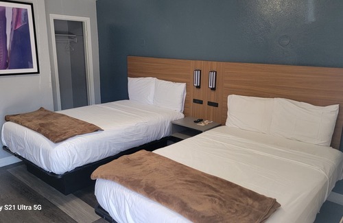 Little Armenia Hotel | Value Inn Hollywood