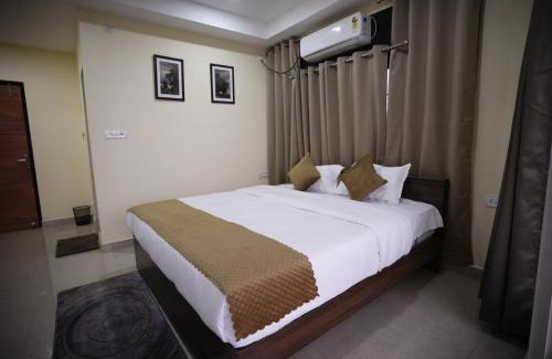 Khanapara House | Vamsi inn,Sixmile, Guwahati
