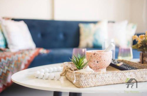 Parramatta Apartment | Van Gogh's Condo in Parramatta