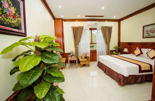 Gia Vien Hotel | Van Long Green