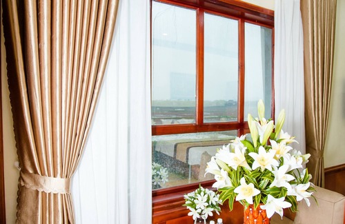 Gia Vien Hotel | Van Long Green