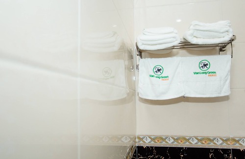 Gia Vien Hotel | Van Long Green