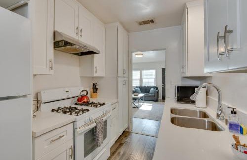 Sherman Oaks Apartment | Van Nuys Abode with Patio, 7 Mi to Universal Studios