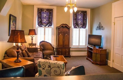 Glendale Apartment | VanCleve #1