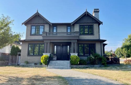 Oakridge House | Vancouver Luxury guesthouse