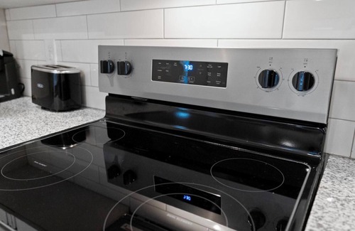 Newberry Apartment | Vanguard 2BD 16 - Two Bedroom Apartment, Sleeps 4