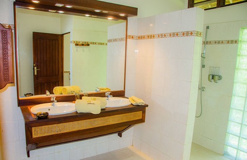 Ambaro Hotel | Vanila Hotel & Spa