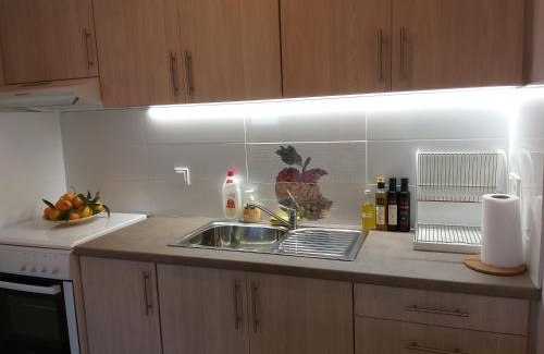 Leonidio Apartment | Vanna's Apartments