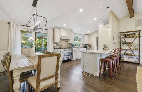 Templeton House | Vaquero Verano with Bunkhouse and Loft - Pool and Spa Property!