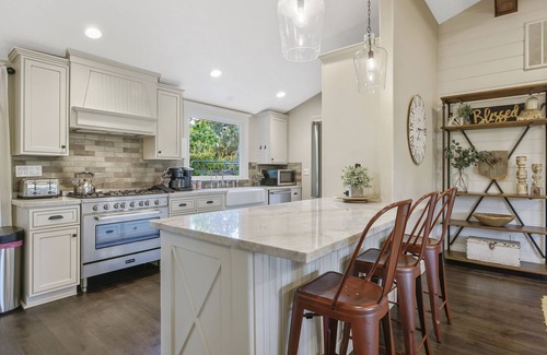 Templeton House | Vaquero Verano with Bunkhouse and Loft - Pool and Spa Property!