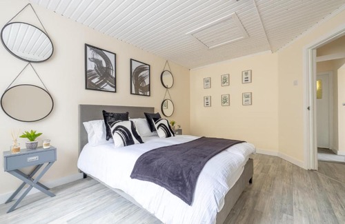 Londonderry House | Varden House