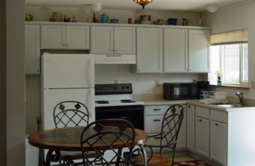 Corvallis House | Variable- 1 night 250.00, 2=200.00,3+=150.00
