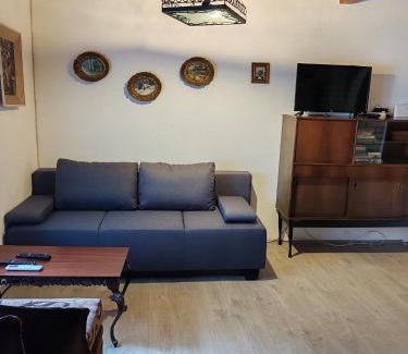 Inija House | Varljivo leto, Fruska gora