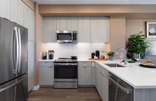 Menlo Park Hotel | Vasara Menlo Park 1BR Condo Ideal for Your Gateway