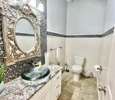 Inkom House | Vast Family Home- VIEWS pool table private