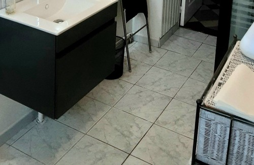 Tourouvre Apartment | Vaste Appartement Pour 6 Personnes Avec Jardin Clos et Privatif Parking Gratuit